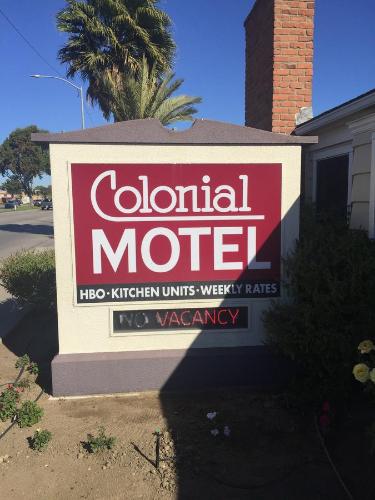 Colonial Motel